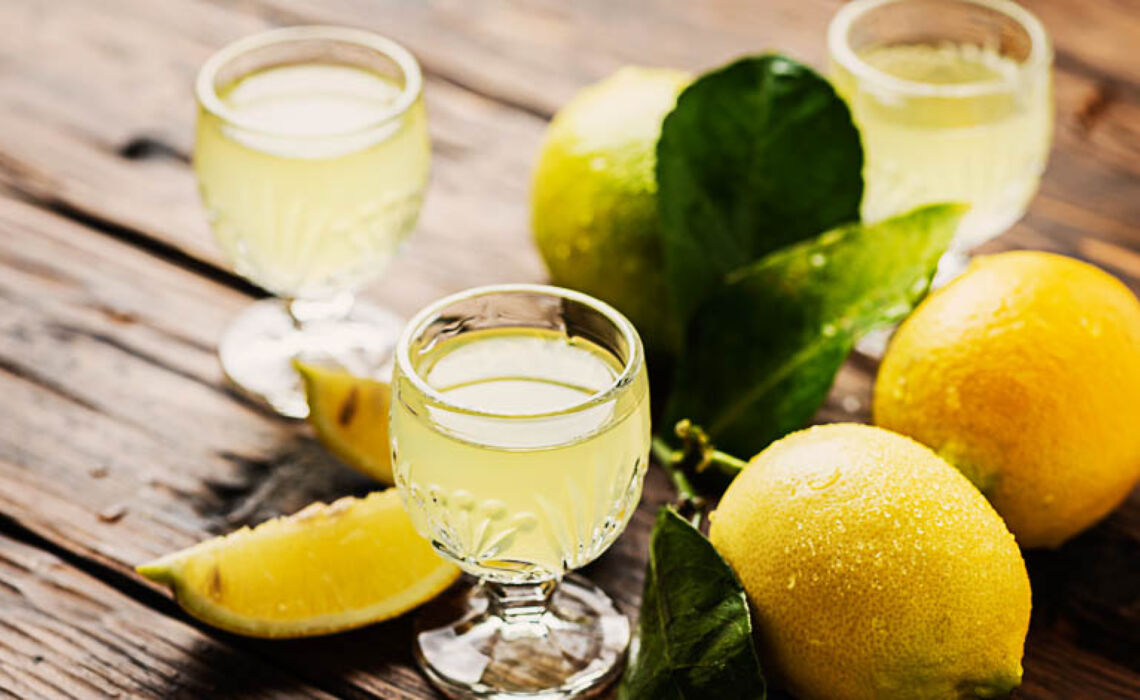 VW-0600044 Limoncello likorette sfeer.