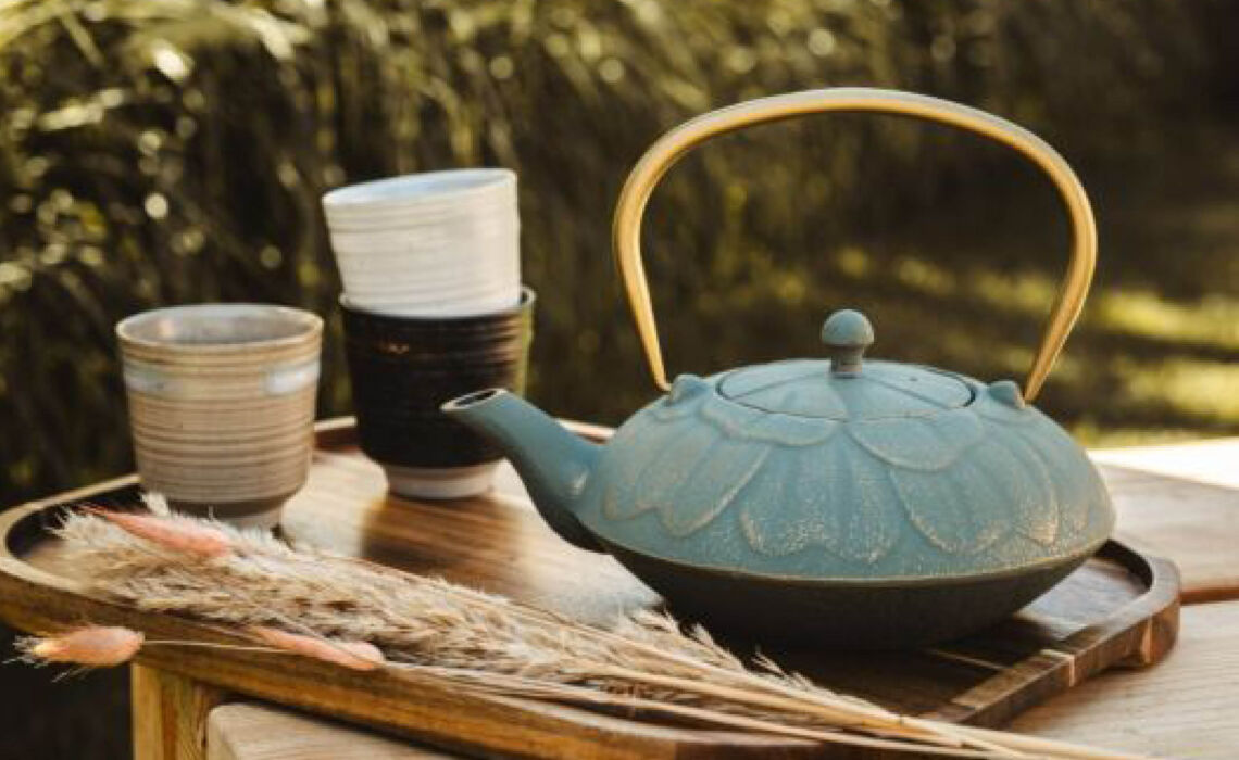 BE-153051 Theepot aubergine 1,3 liter SFEER 3