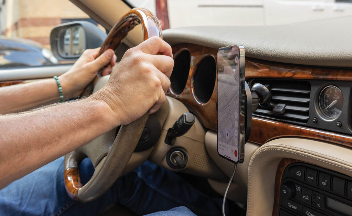 XD-P309.1101 Magnetische auto-oplaadhouder sfeer1