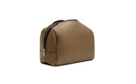 XD-V820009_ Vinga Bermond toilettas bruin.jpg