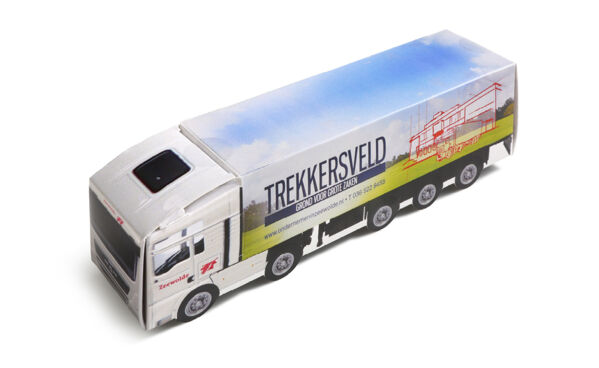 PC-1585_ Vrachtauto met snoep