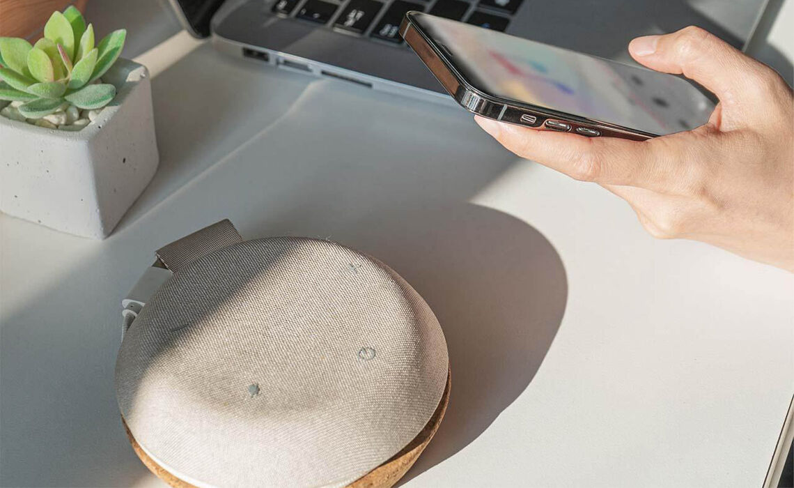 TP-LT41712-Meetair Speaker 2