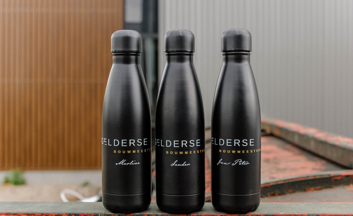 TP-LT98841 zwart Thermosfles metallic edition 500ml sfeer