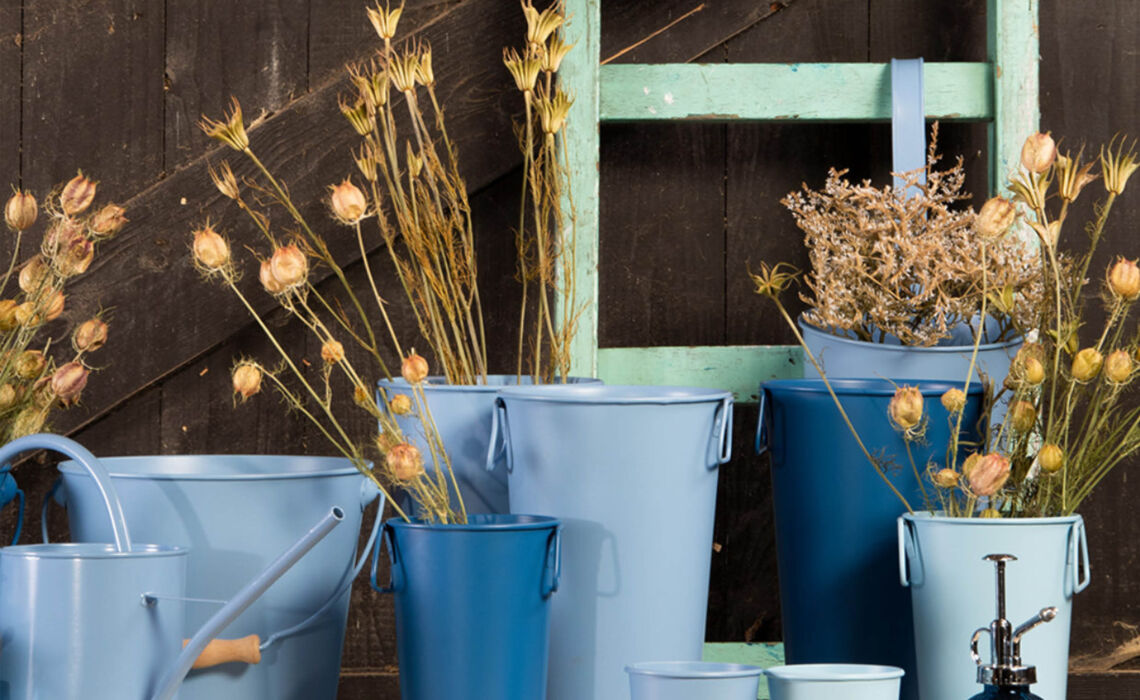 Blauw emmertje sfeer