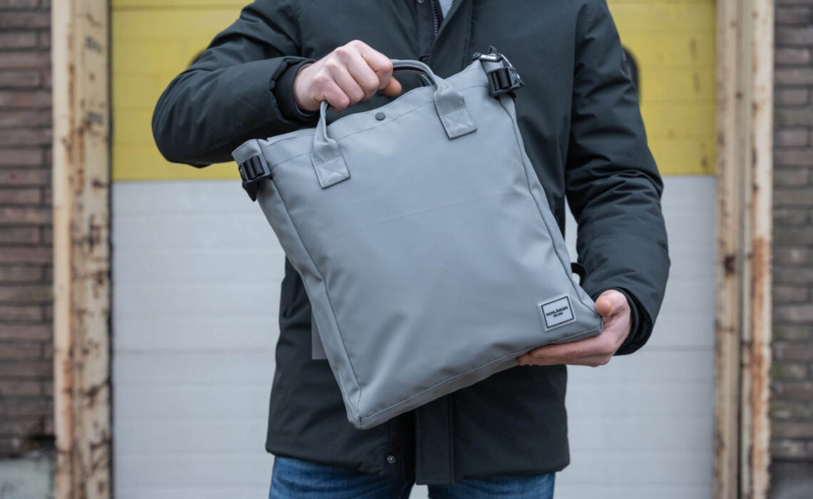 TG-28813 Grijze Fietsrugtas Boston sfeer 2